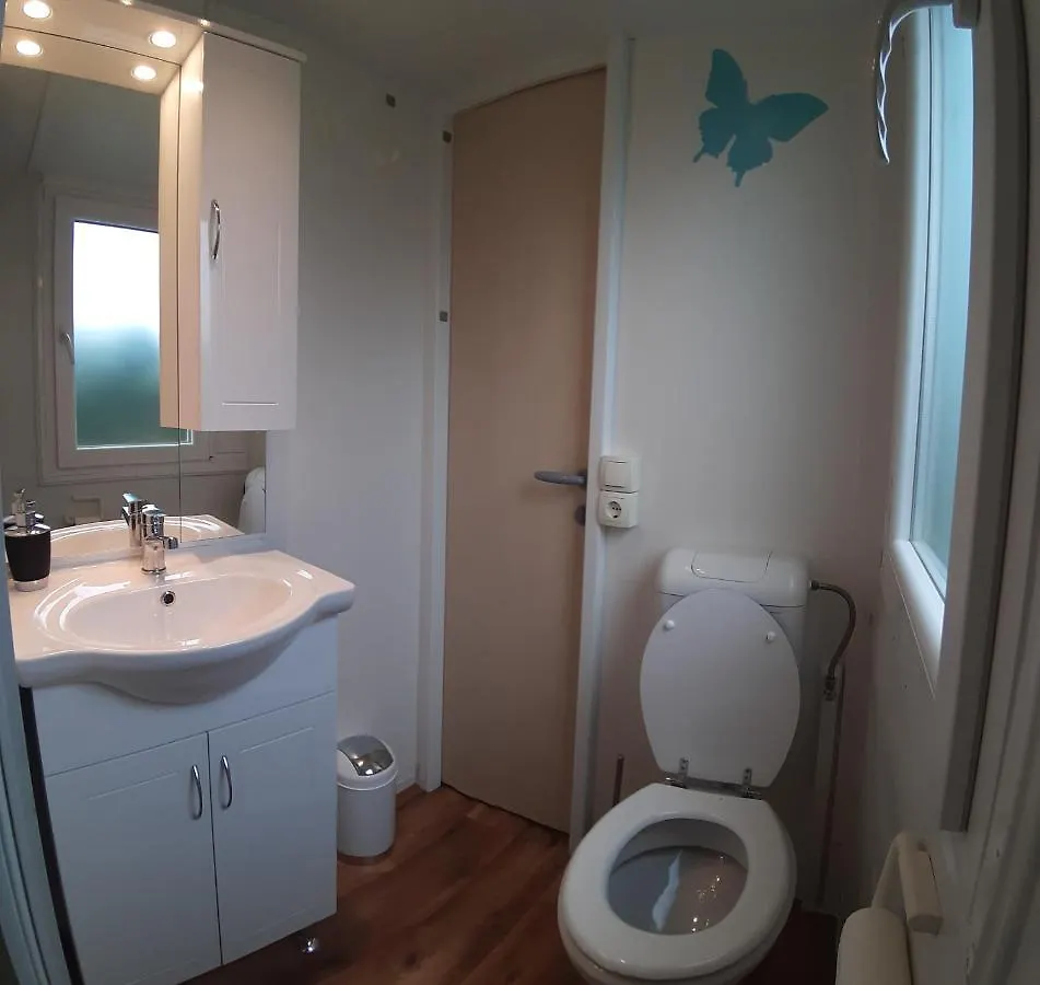 Mobile Home Lucan Drage 5*,